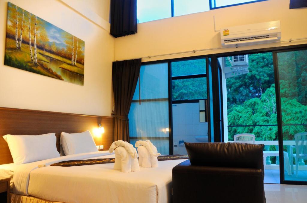 The Wave Hotel Patong Sha Phuket Quarto foto