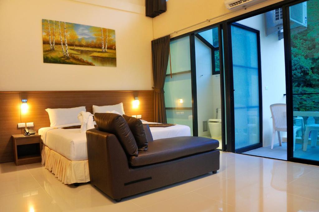 The Wave Hotel Patong Sha Phuket Quarto foto