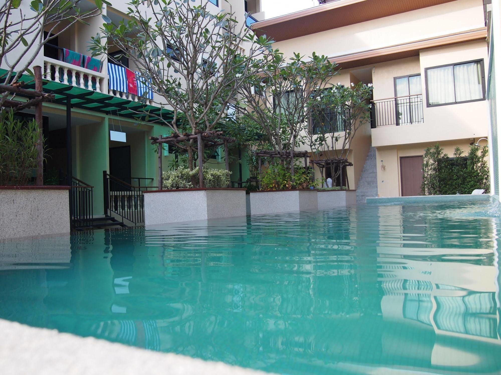 The Wave Hotel Patong Sha Phuket Exterior foto